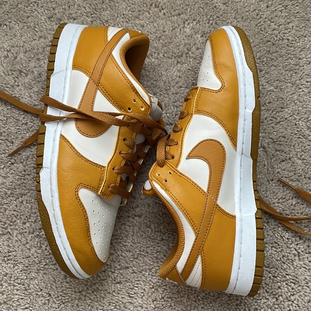 Nike Dunk Low Next Nature Phantom Gold